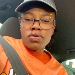 Meet your Posher, Briana